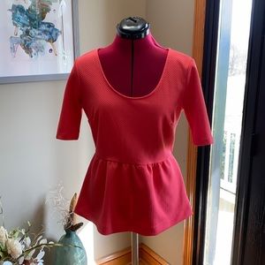 Coral/salmon shirt size M